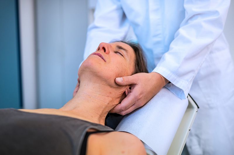 Chiropraktische Behandlung von Kopf und Nacken