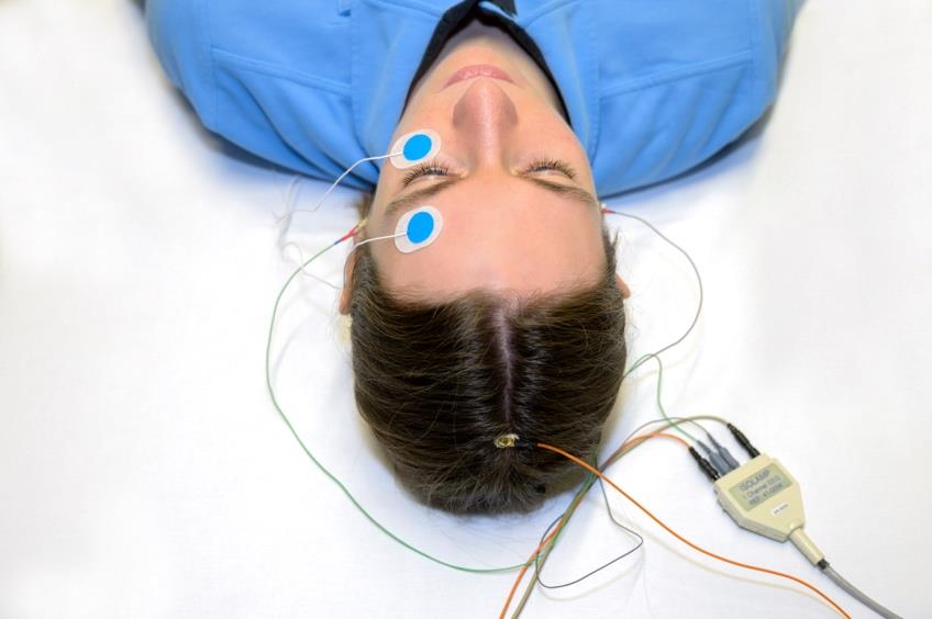 Schmerzbahnen testen: Elektrische Stimulation als Alternative zur Hitze-Messung